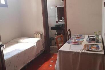 펜션 Casabunda Multiespacio, Habitación Privada En El Centro