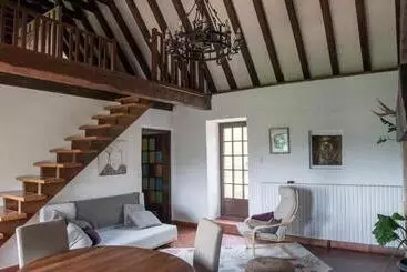 Pensiune La Nature Des Sens Gîte Les Cèdres