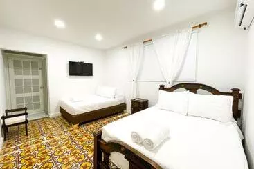 ペンション Puesta Del Sol Guest House