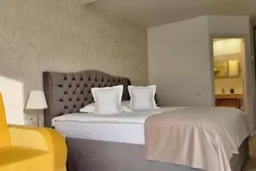 Pension Queen Doftana