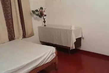 پانسیون Unawatuna White Villa