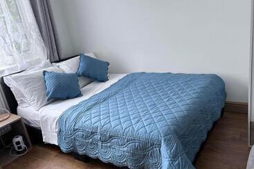 Bed and Breakfast N 25