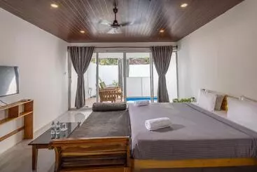 Hotel Crystall Goa Turquoise Edition