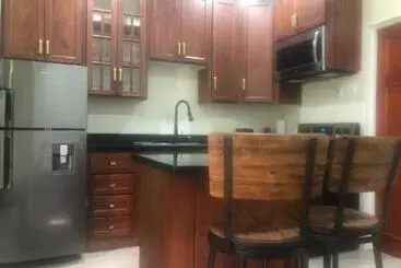 هاستل Pesheres Inn & Spa