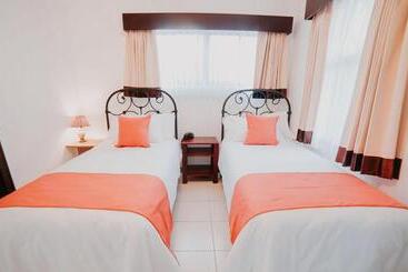 تختخواب و صبحانه Frenold Inn