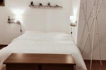 تختخواب و صبحانه Casale Del Tempo Lento