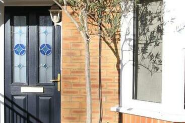 ペンション The Locks House Apsley