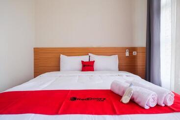 فندق Reddoorz Syariah Near Universitas Tidar Magelang
