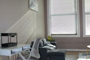 Апарт-отель 1900 Lofts