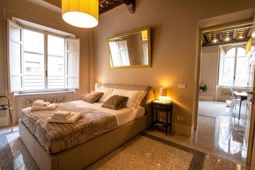 مبيت وإفطار Noble Floor Luxury Apartment