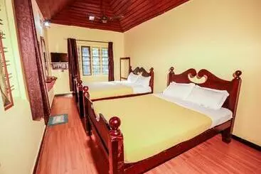 Lomakeskus Chandragiri Wayanad Pool Bungalow By Voye Homes