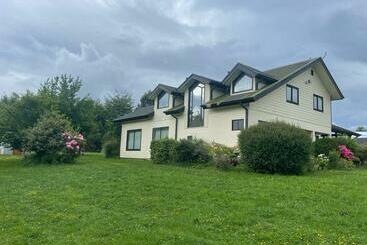 B&b En Cómoda Casa Con Piscina