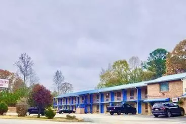 Hotelli Traveler S Inn