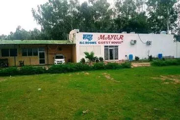 Hotel Oyo 70132 Mayur Guest House