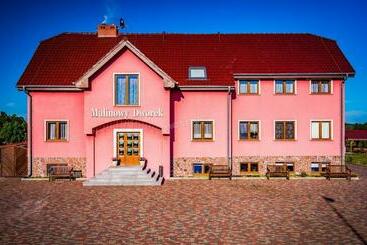 Пансион Malinowy Dworek