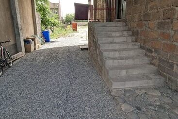 پانسیون Woolway Studios