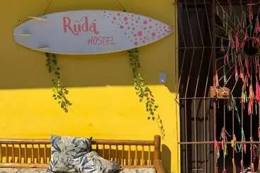 Rudá Hostel