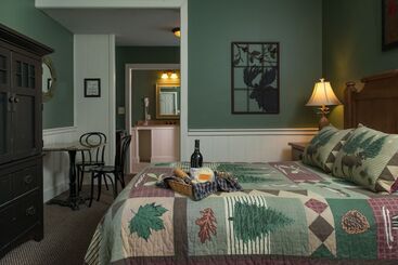 تختخواب و صبحانه Colonial Inn