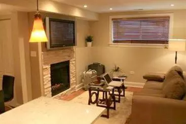 Aamiaismajoitus (B&B) Roscoe Village Guesthouse