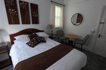 住宿加早餐  The Grove Falmouth