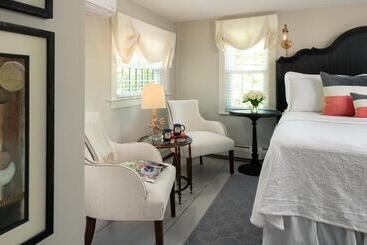مبيت وإفطار The Inn At Yarmouth Port