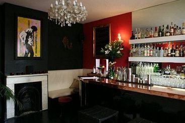 تختخواب و صبحانه The Neo Bed&Breakfast