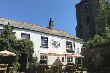 مبيت وإفطار The Tower Inn