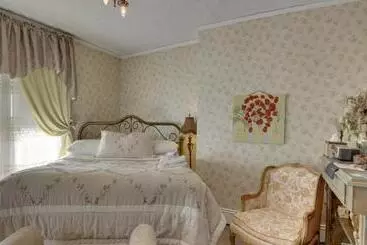 Garden House Bed And Breakfast