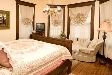 Philip W Smith B & B