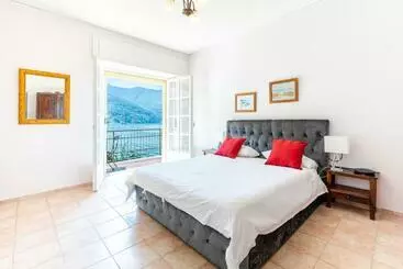 ホテル B&b La Luna Como