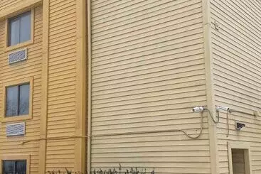 هتل Norwood Inn & Suites Milwaukee