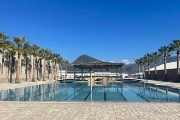 酒店 Rozafa Fish City