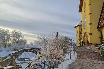 ホテル Ferienwohnung Castellberg