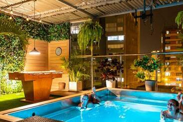 Alpes Lima Kennedy Hostel