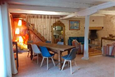 مبيت وإفطار Les Vitarelles En Quercy