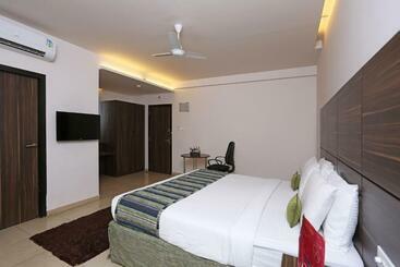 ホテル Oyo 7386 The Oasis