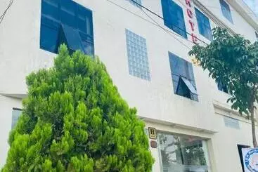 Hotel Tahuari