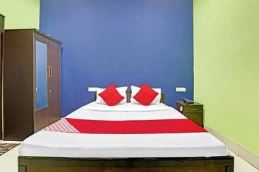 Flagship Hotel Raj Pacific