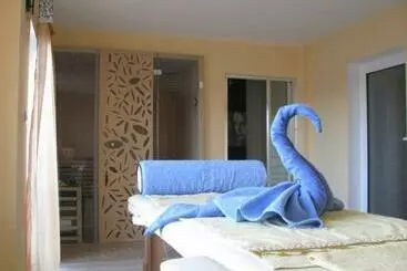 Majatalo Mira Guest House