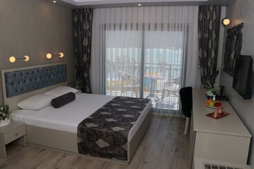 Toros Holiday Resort & Spa