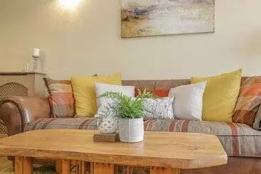 هتل Castle Apartment