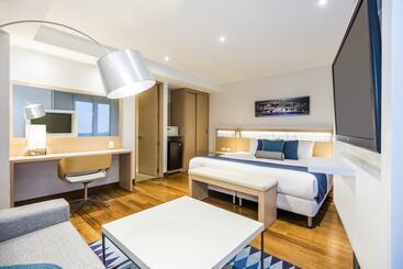 Szálloda Cosmos Pacifico