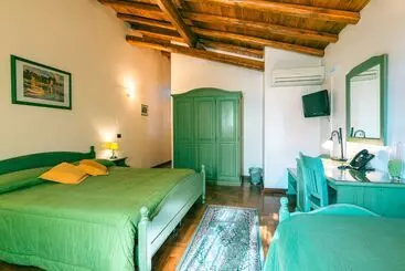 Alhambra   B&b   Guest House Di Charme