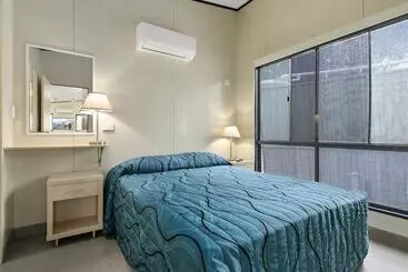 Отель Ingenia Holidays Noosa North