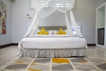 هتل Best Western Jangwani Sea Breeze Resort