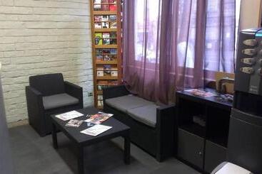 Hipotel Paris Gambetta Republique