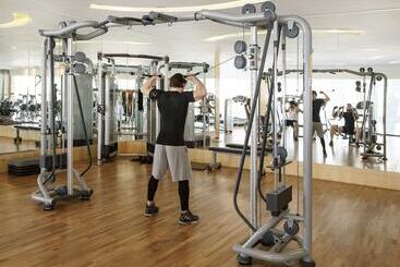 호텔 S & Preference Hualing Tbilisi