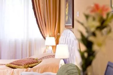 Lazar Lux Apartments