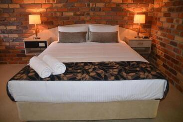 Мотель Montville Mountain Inn