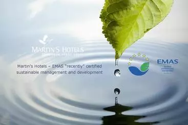 هتل Martin's Manoir